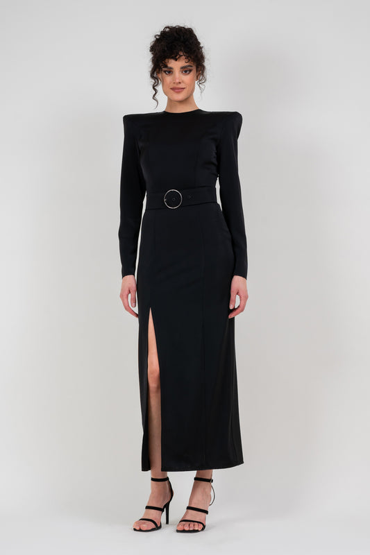 Midi black dress with overized shoulders and slit