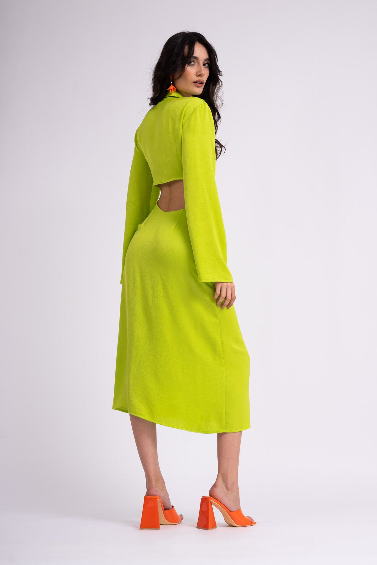 Midi neon green dress with long sleeves and knot