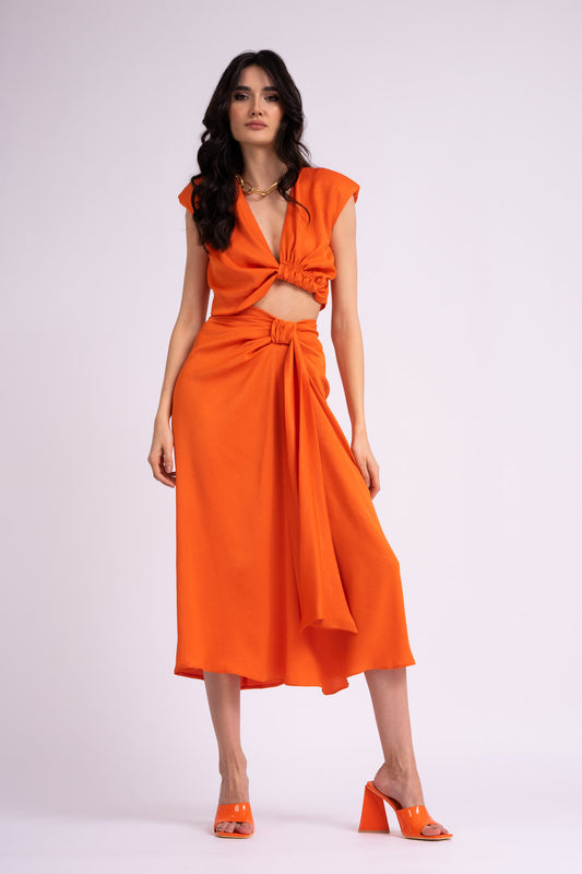 Oranje set met geknoopte top en midi-rok