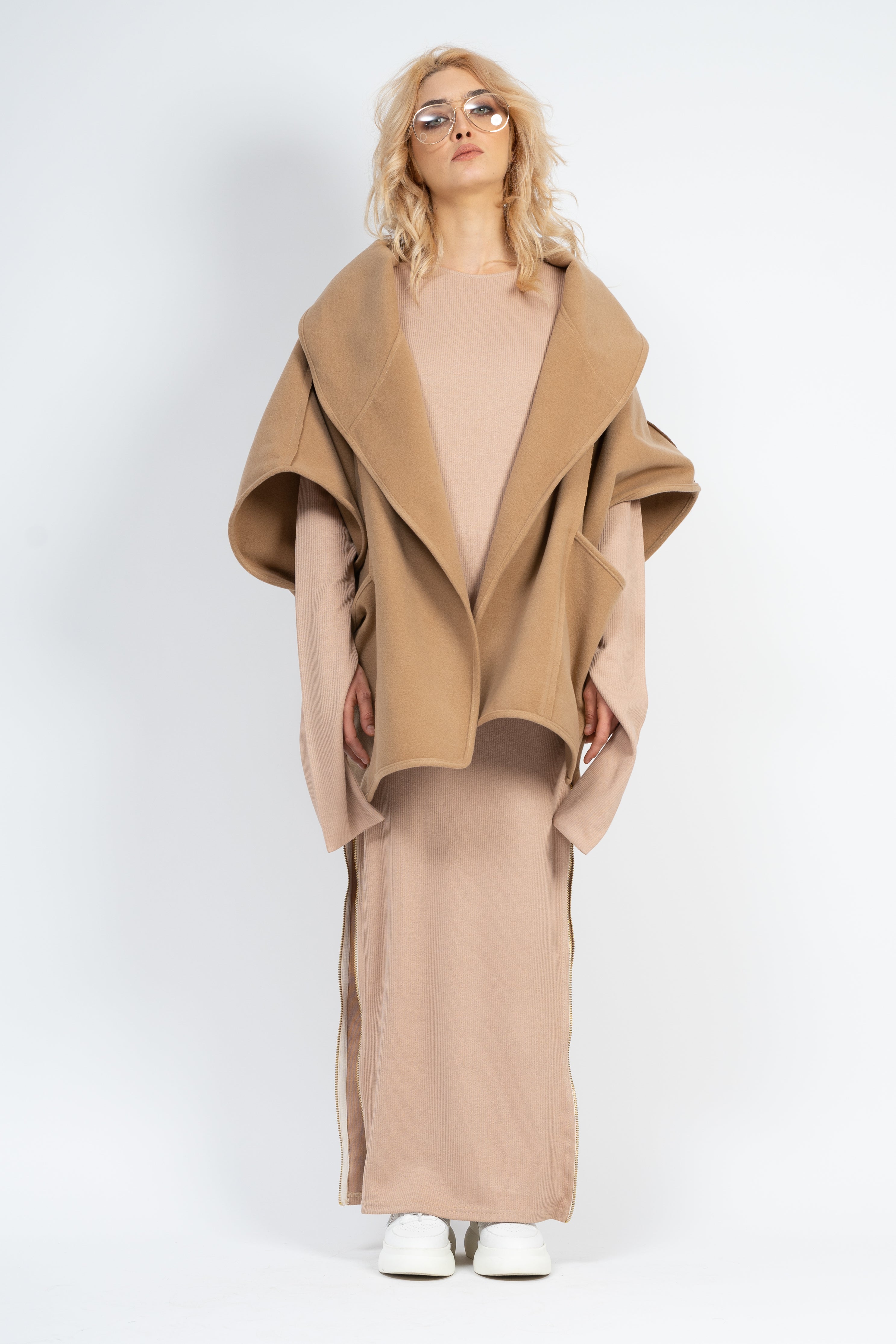 Oversized camel cape