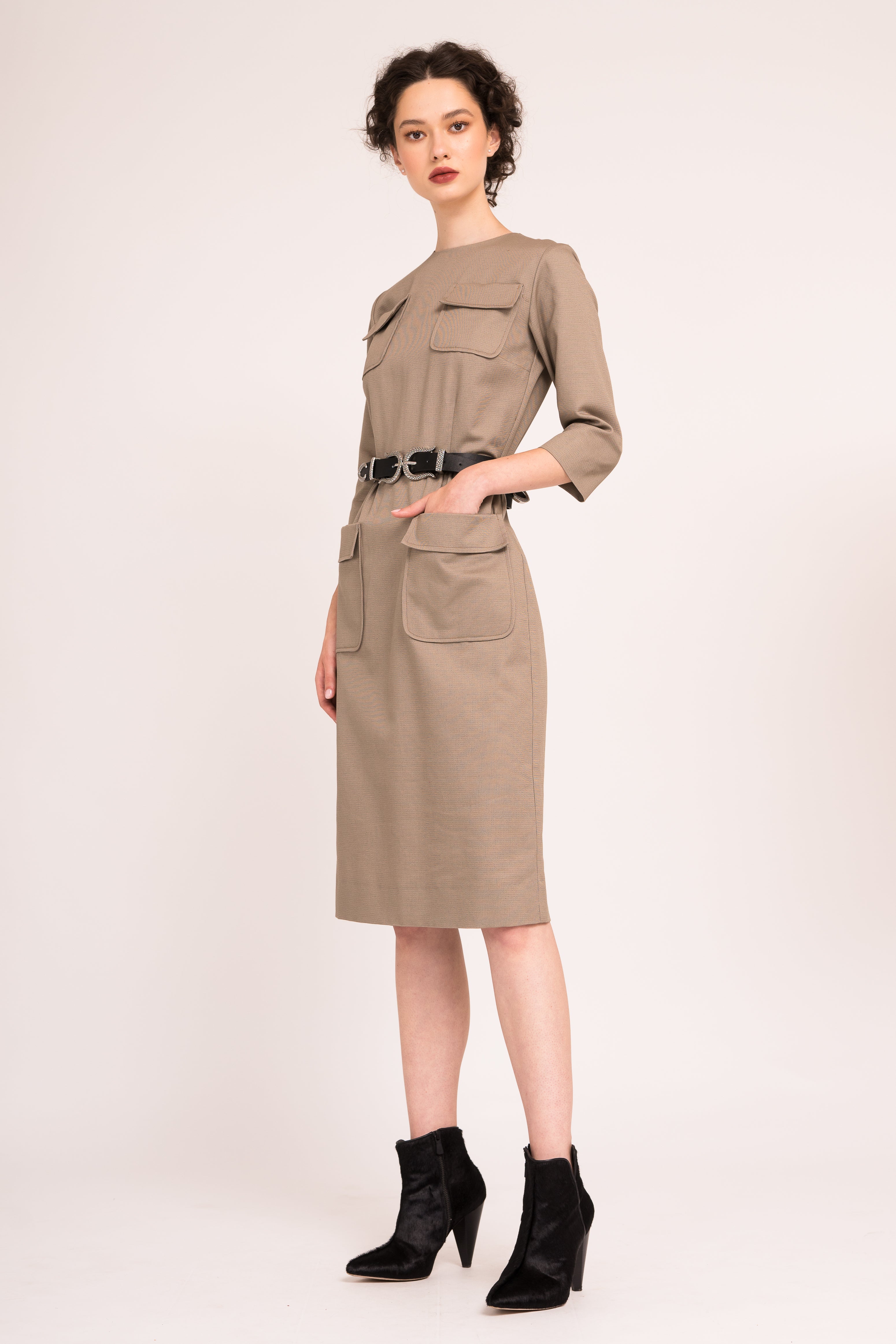 Rochie army cambrata cu buzunare aplicate