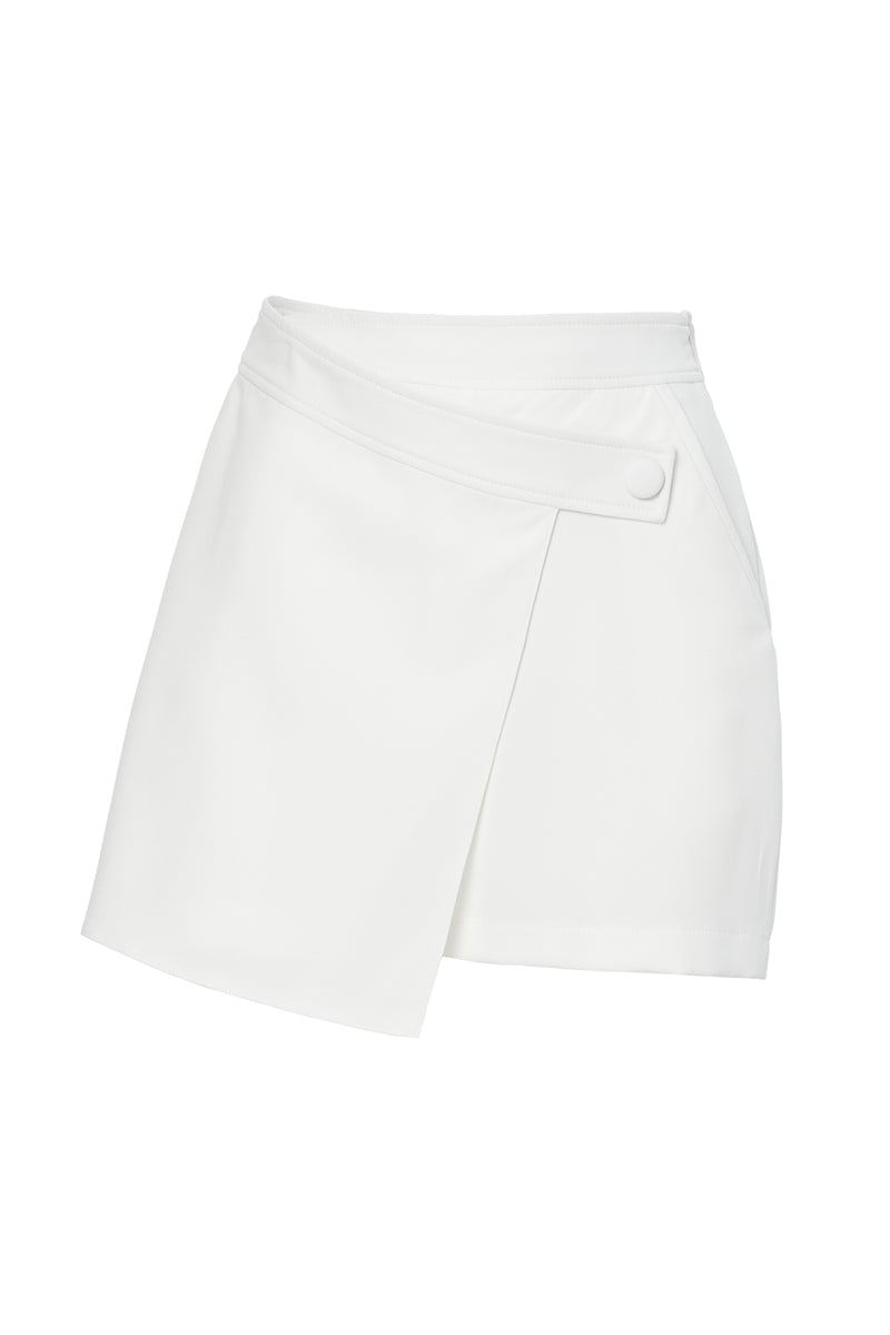 White mini trousers with skirt
